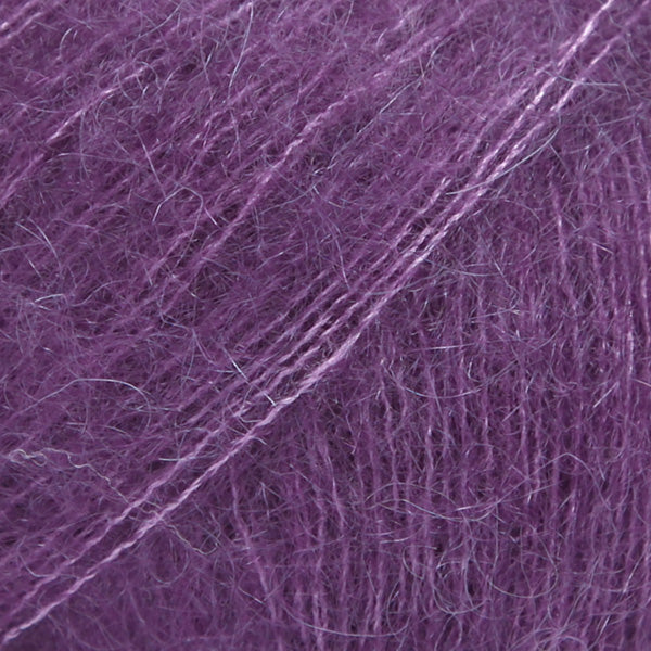 DROPS Kid-Silk 16 Tamsiai purpurinė – moherio ir šilko siūlai